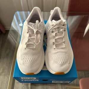 Hoka Kawana 2